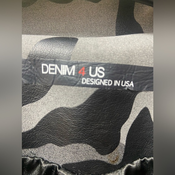 NWOT‼️‼️ Ladies Faux Leather Jacket ‼️ Final Sale review all photos! - Picture 4 of 12